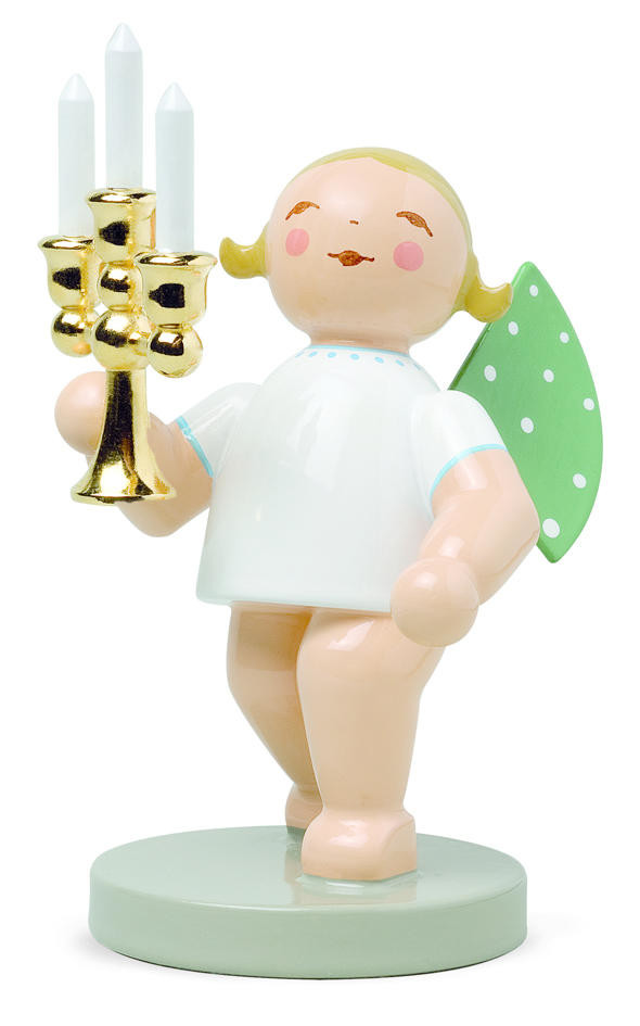 Engel met gouden kandelaar