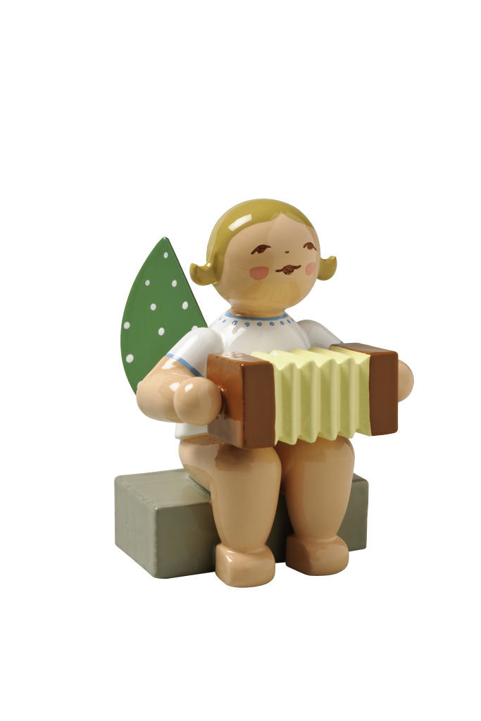 Engel met harmonica - zittend